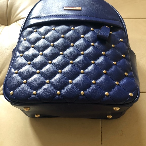 Brand New Navy Blue & Gold colored Backpack - Picture 4 of 8